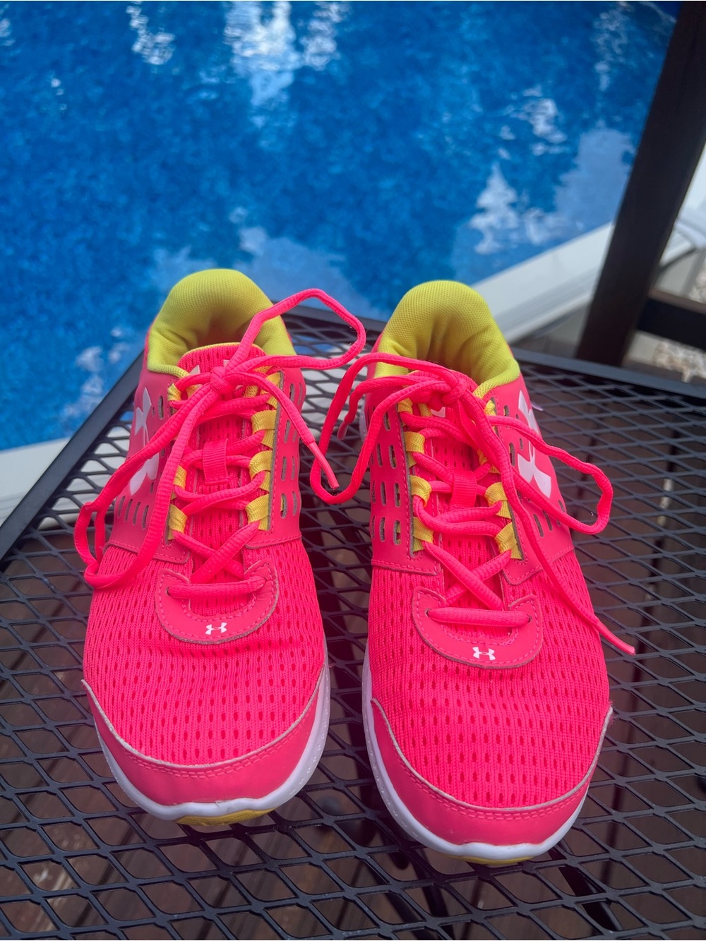 Under Armour Girls Size 6Y Coral Pink Neon Yellow Running Shoes